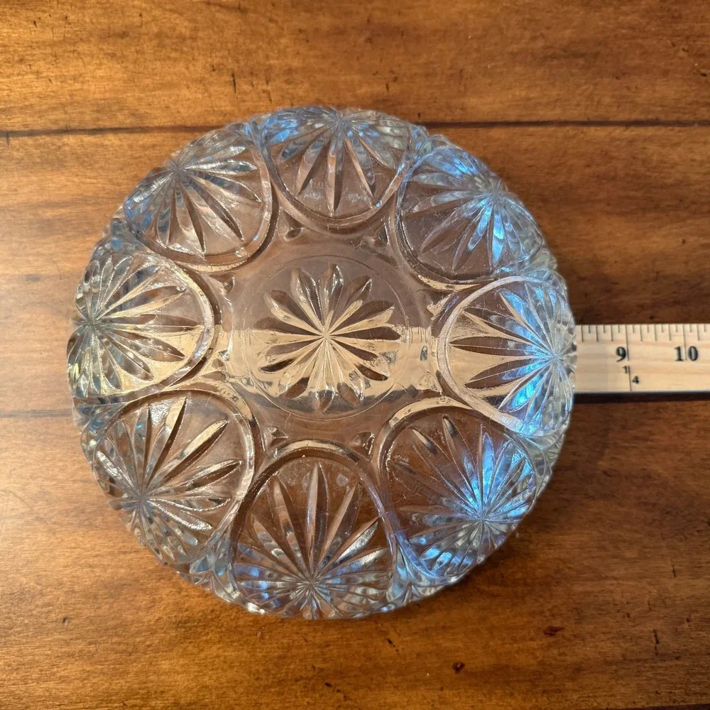 Vintage Clear Pressed Glass Starburst Scalloped Serving Bowl 8 Inch Round